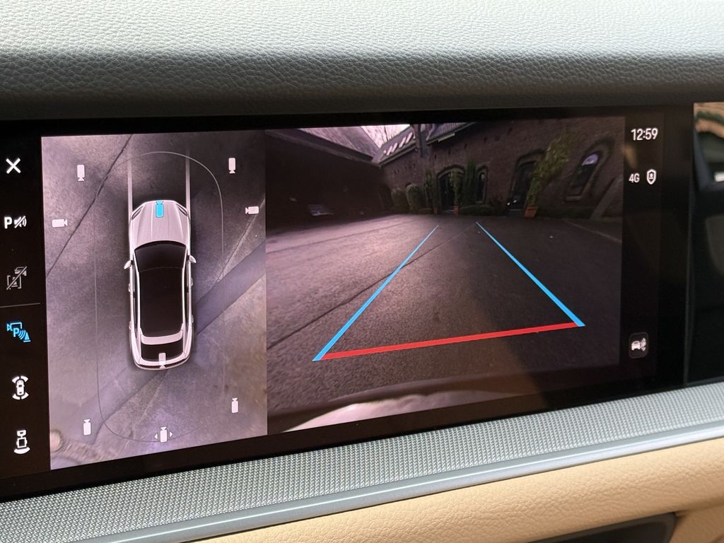 Porsche Cayenne 2025