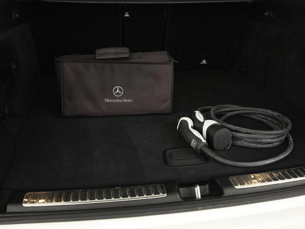 Mercedes-Benz EQC 2021