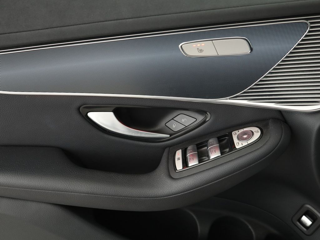 Mercedes-Benz EQC 2021