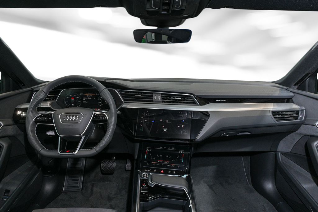 Audi e-tron 2023
