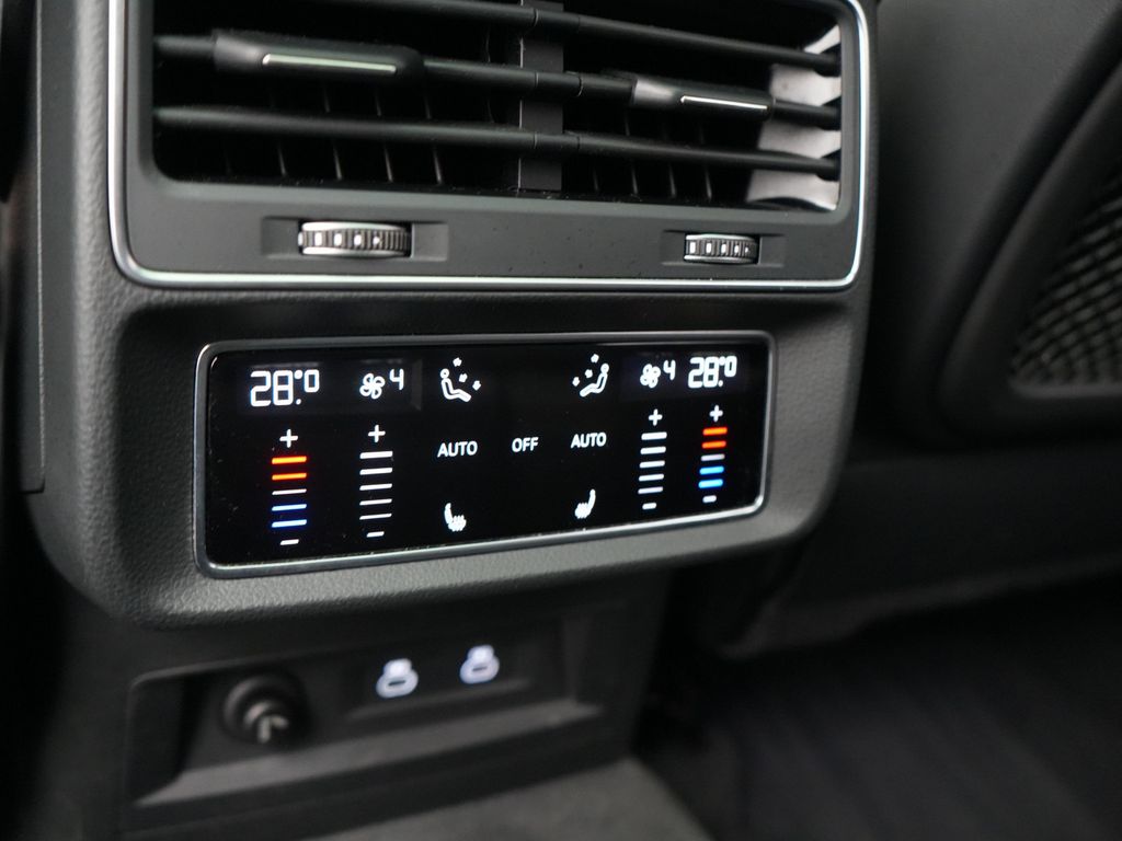 Audi RSQ8 2024