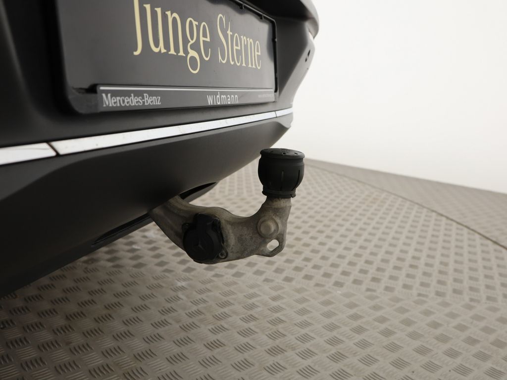 Mercedes-Benz EQC 2021