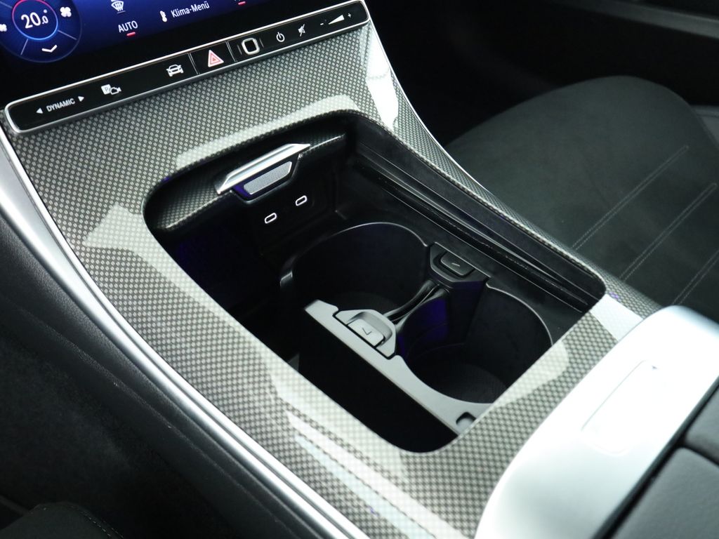 Mercedes-Benz C 300 2025