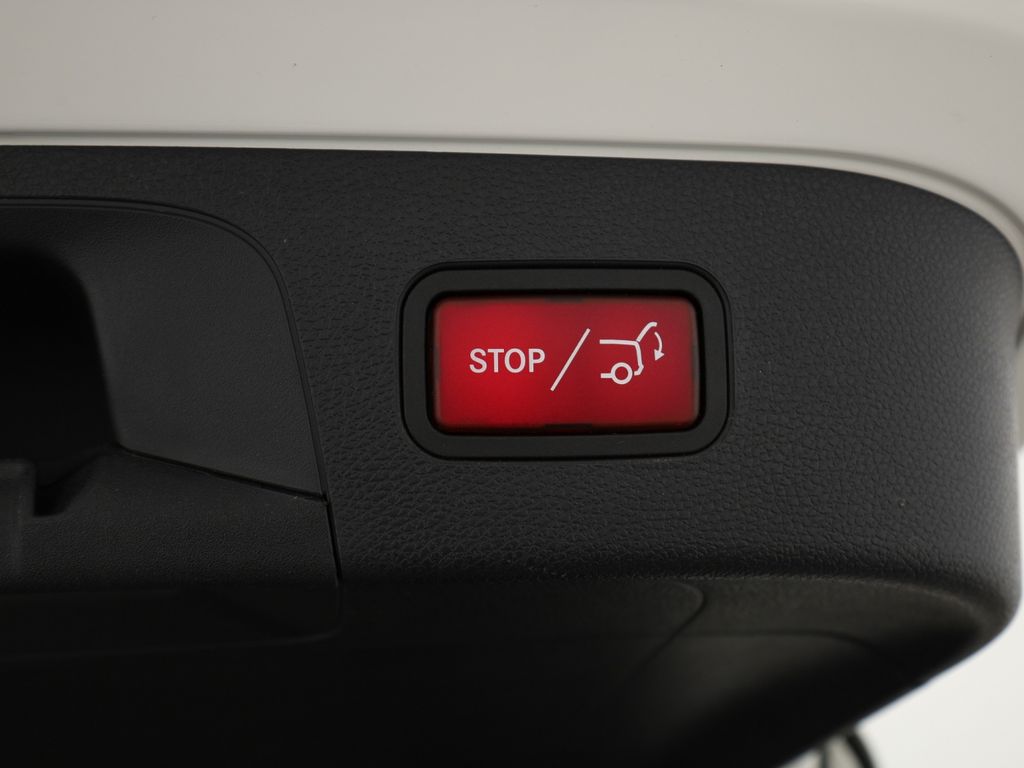 Mercedes-Benz EQC 2021