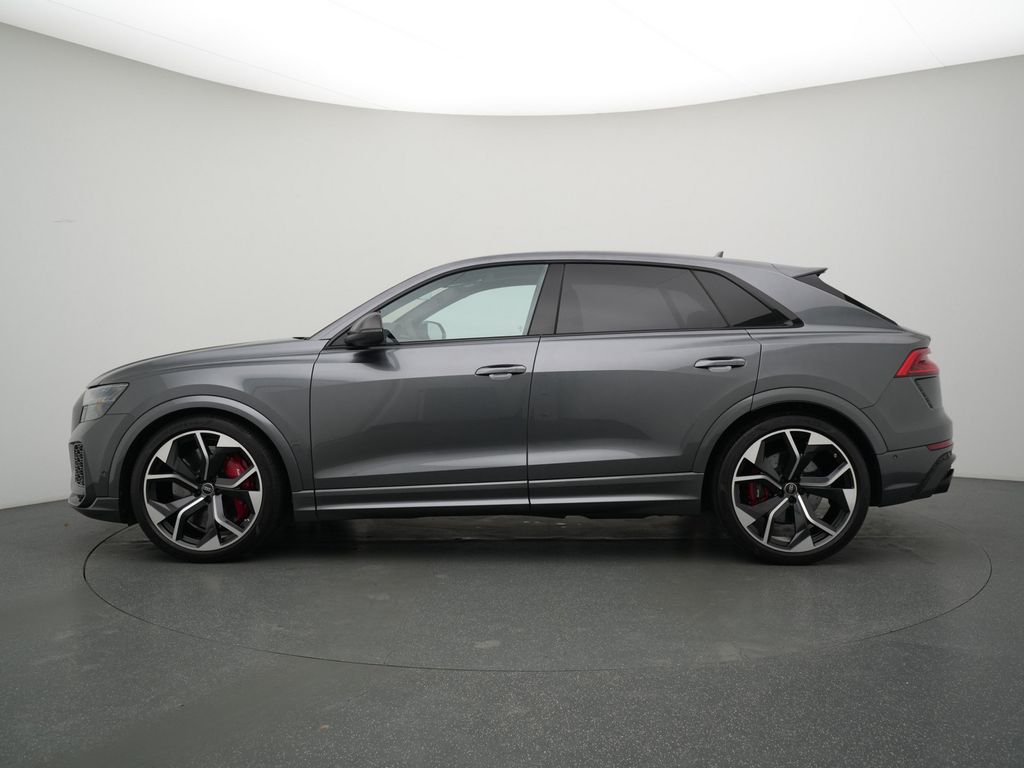Audi RSQ8 2024
