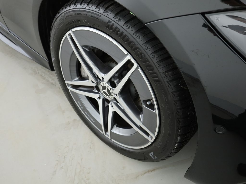 Mercedes-Benz C 300 2025