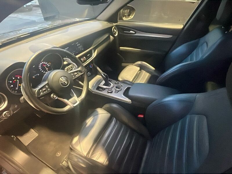 Alfa Romeo Stelvio 2022