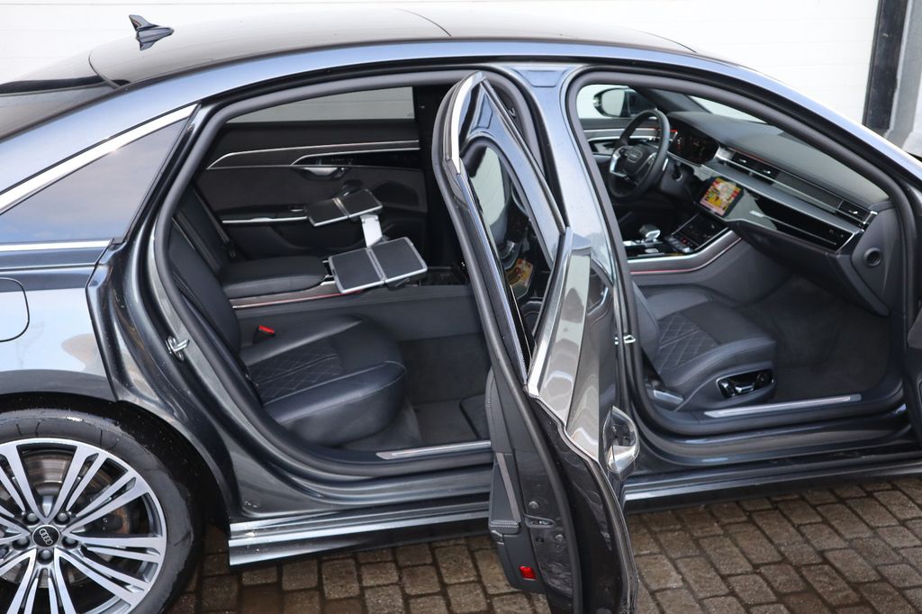 Audi A8 2024