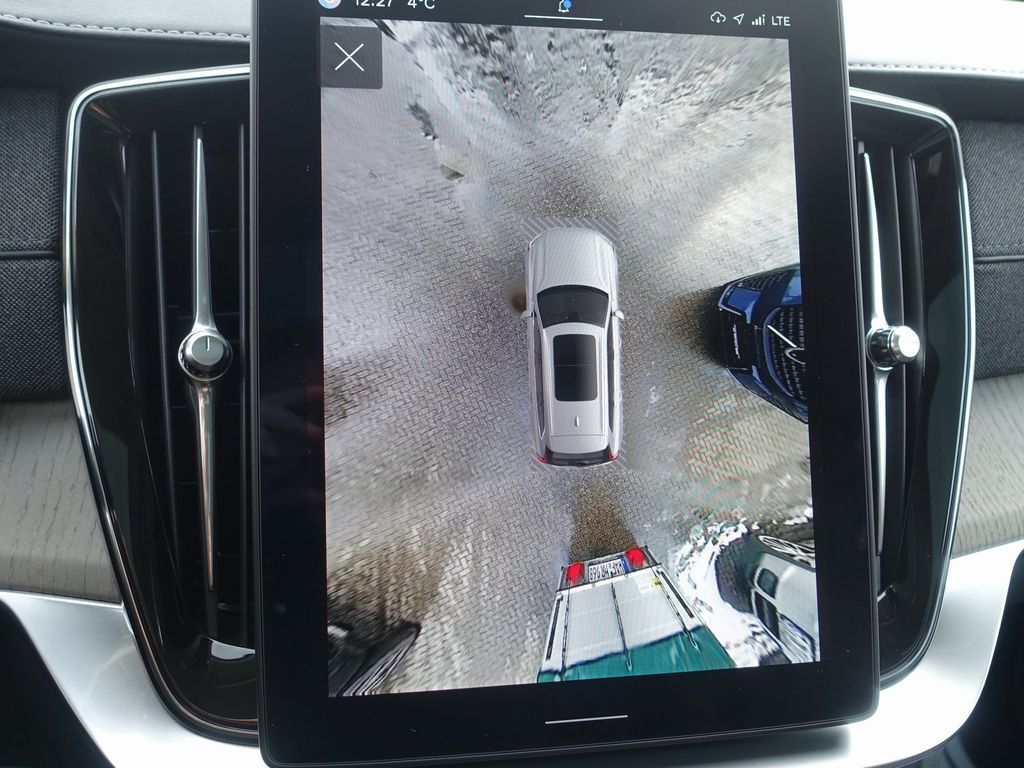 Volvo XC90 2025