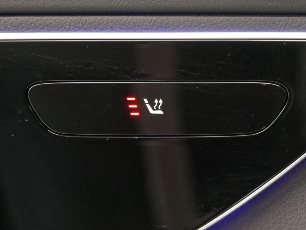 Mercedes-Benz C 300 2025