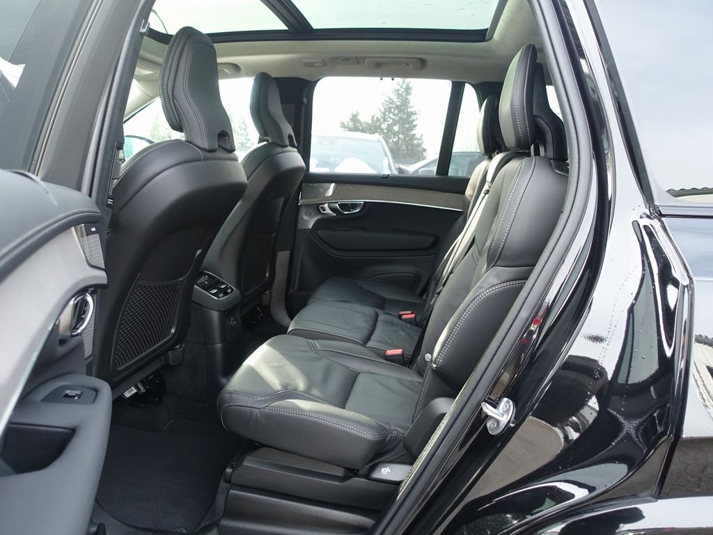 Volvo XC90 2025