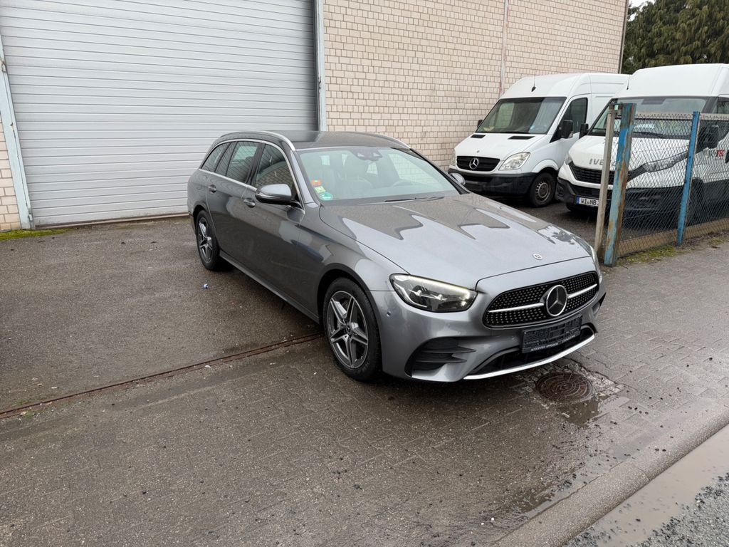 Mercedes-Benz E 300 2022