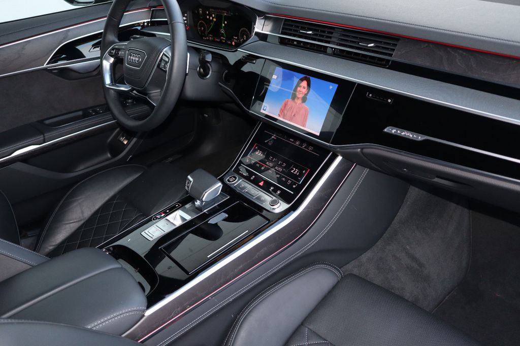 Audi A8 2024