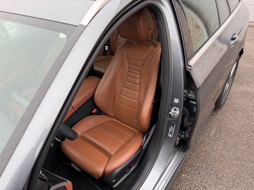 Mercedes-Benz E 300 2022