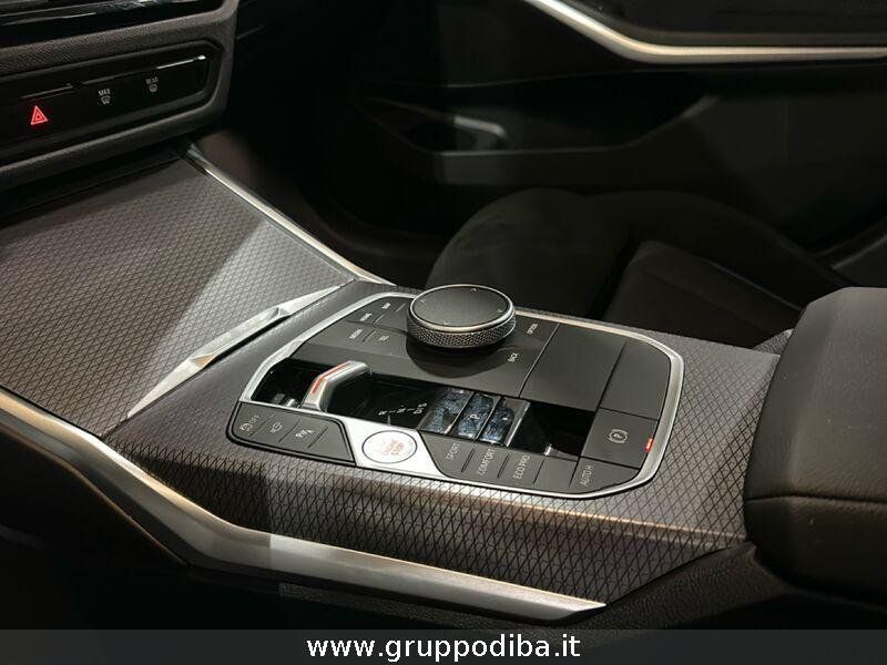 BMW 320 2025