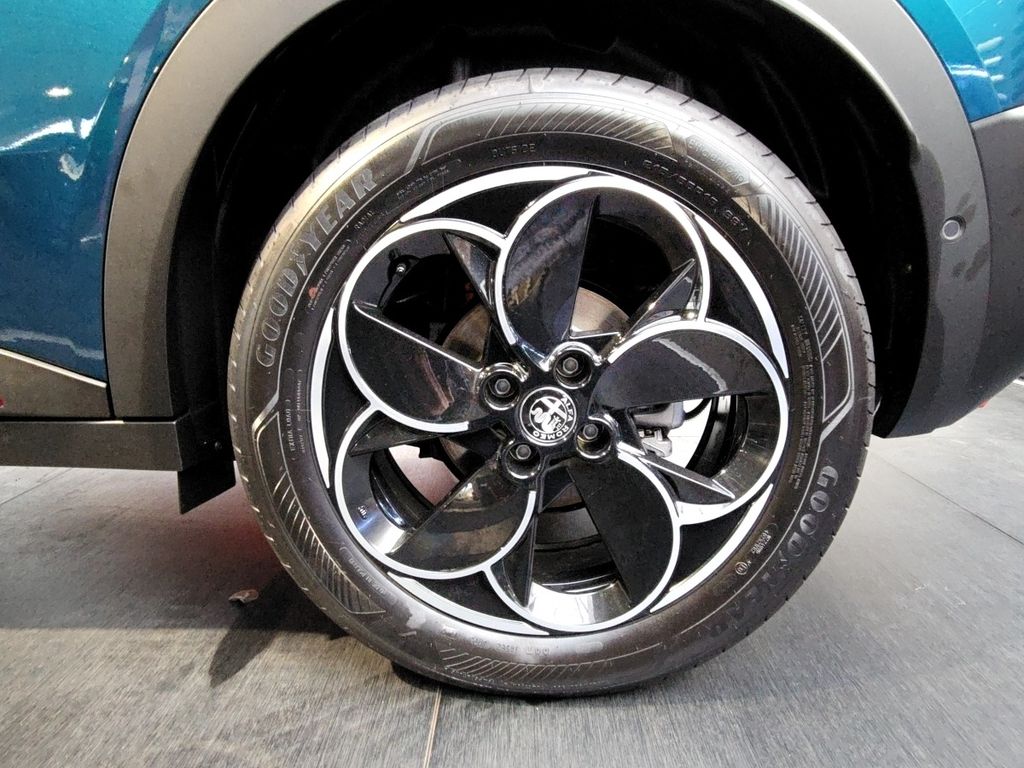 Alfa Romeo Junior 2025