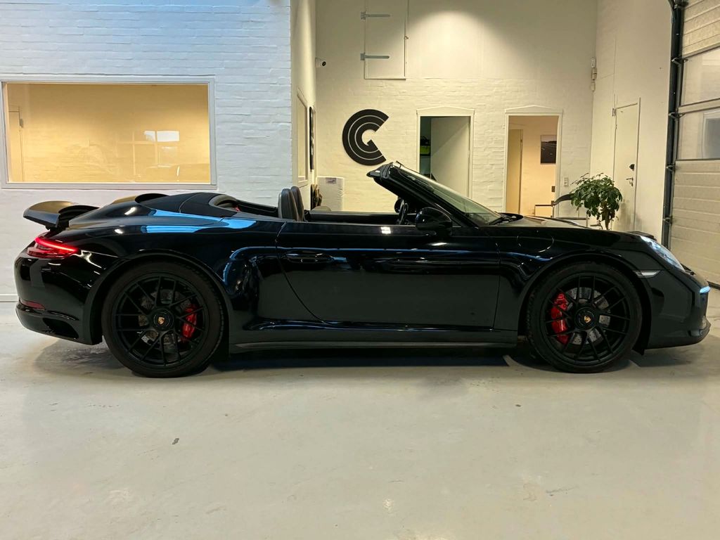 Porsche 911 2018