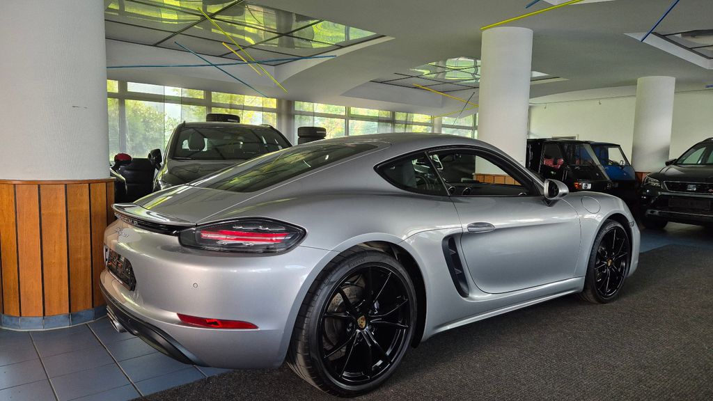 Porsche Cayman 2019