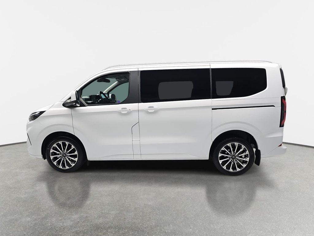 Ford Tourneo Custom 2025
