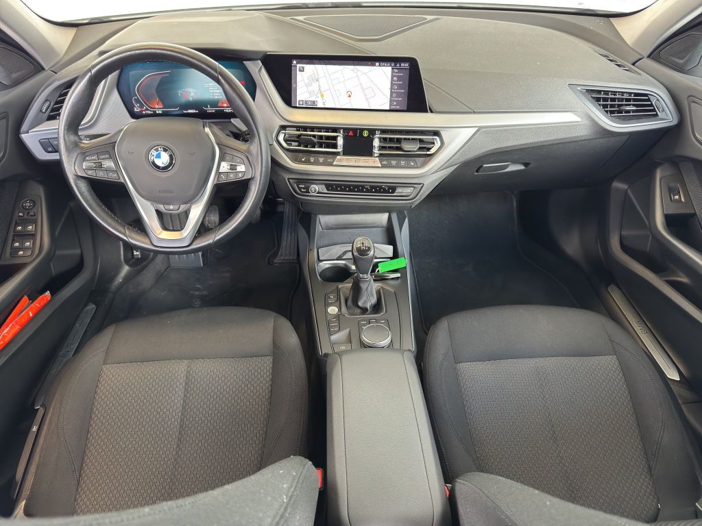 BMW 116 2022
