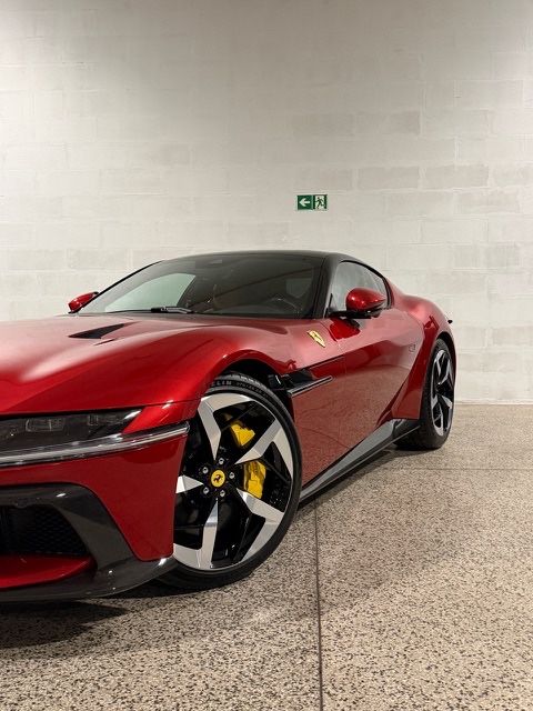 Ferrari 12Cilindri 2025