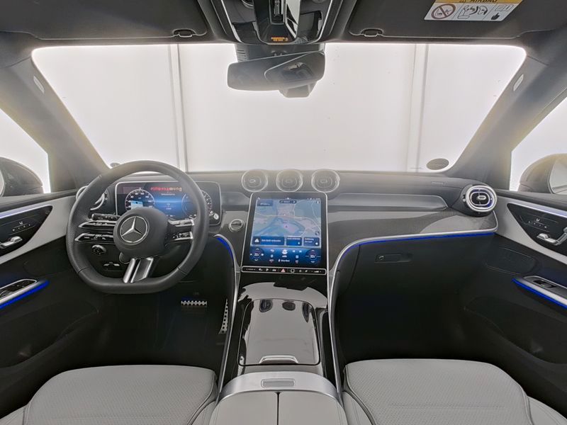 Mercedes-Benz GLC 300 2025