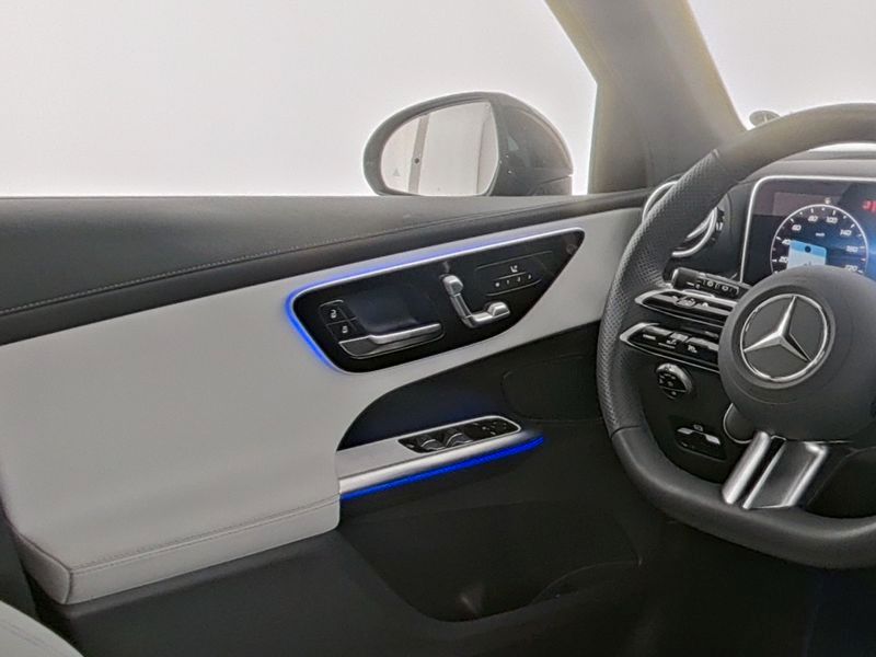 Mercedes-Benz GLC 300 2025