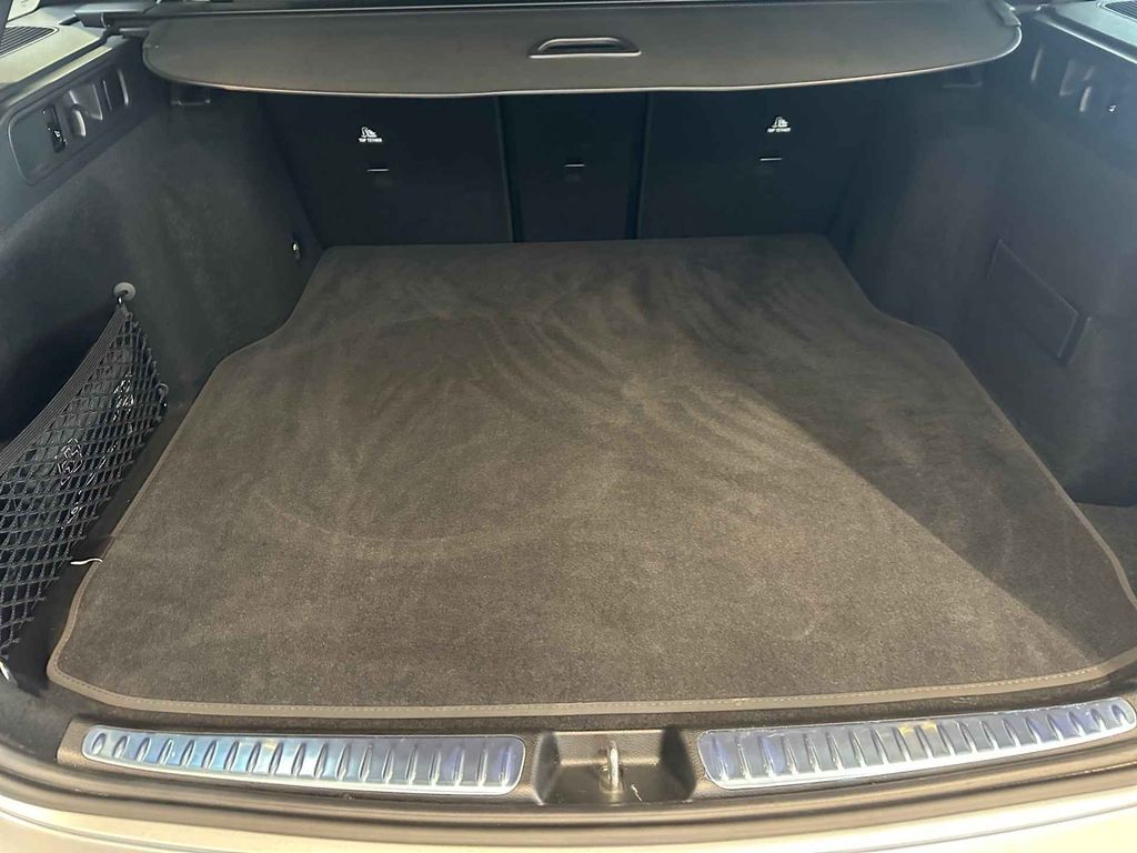 Mercedes-Benz C 220 2024