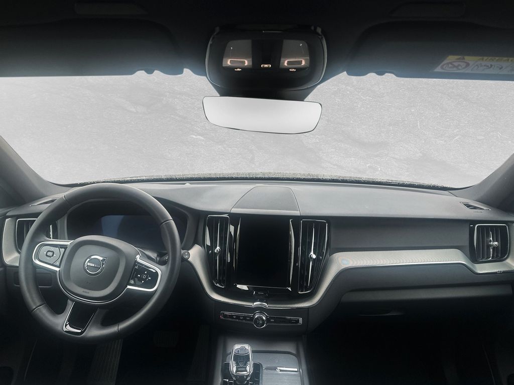 Volvo XC60 2025