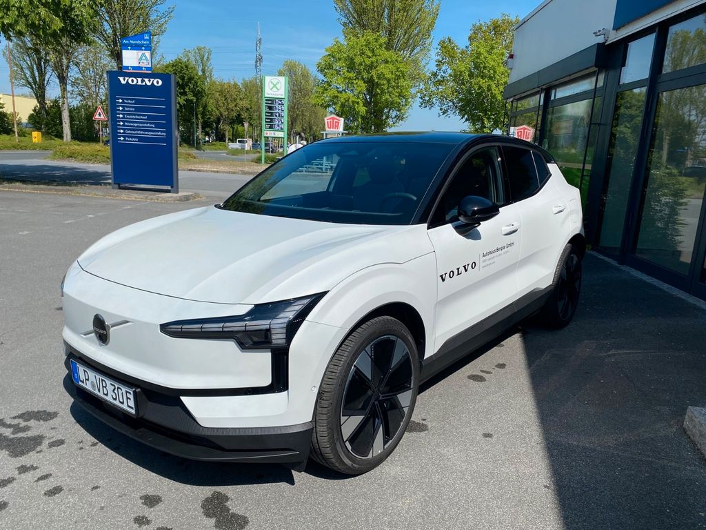 Volvo EX30 2025
