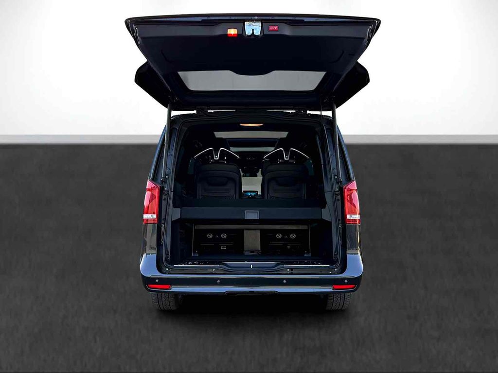 Mercedes-Benz V 300 2022