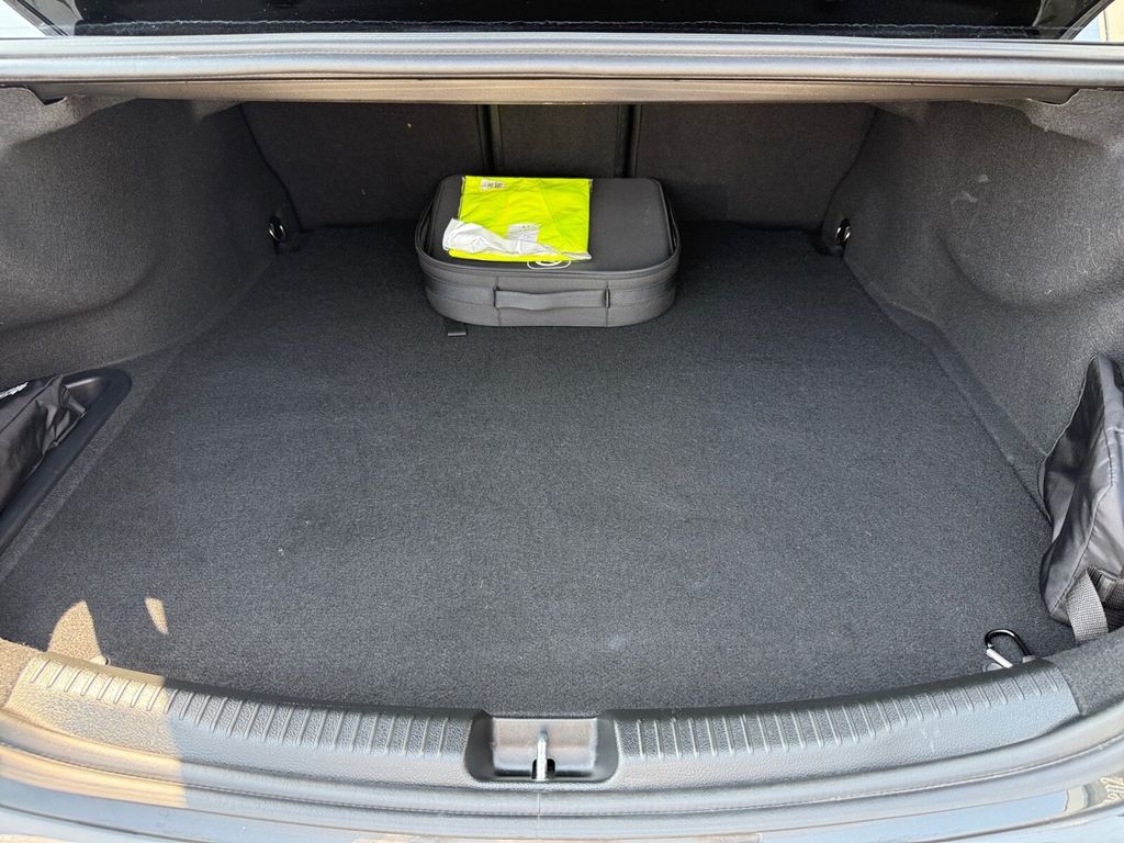 Mercedes-Benz C 300 2024