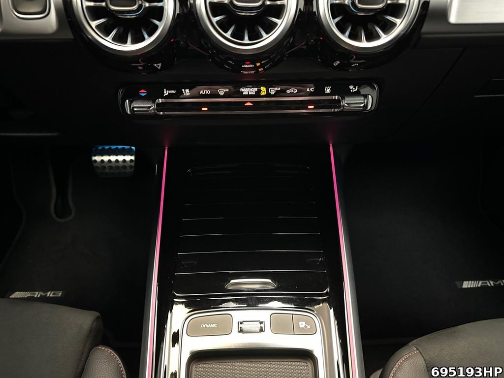 Mercedes-Benz EQB 2024