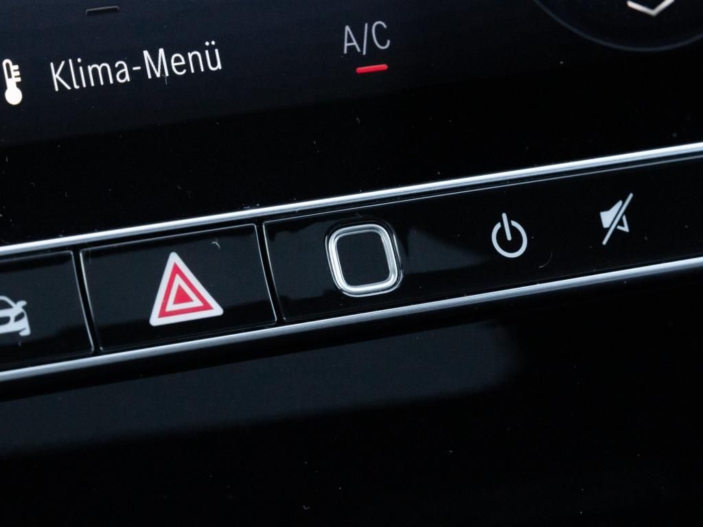 Mercedes-Benz CLE 200 2024