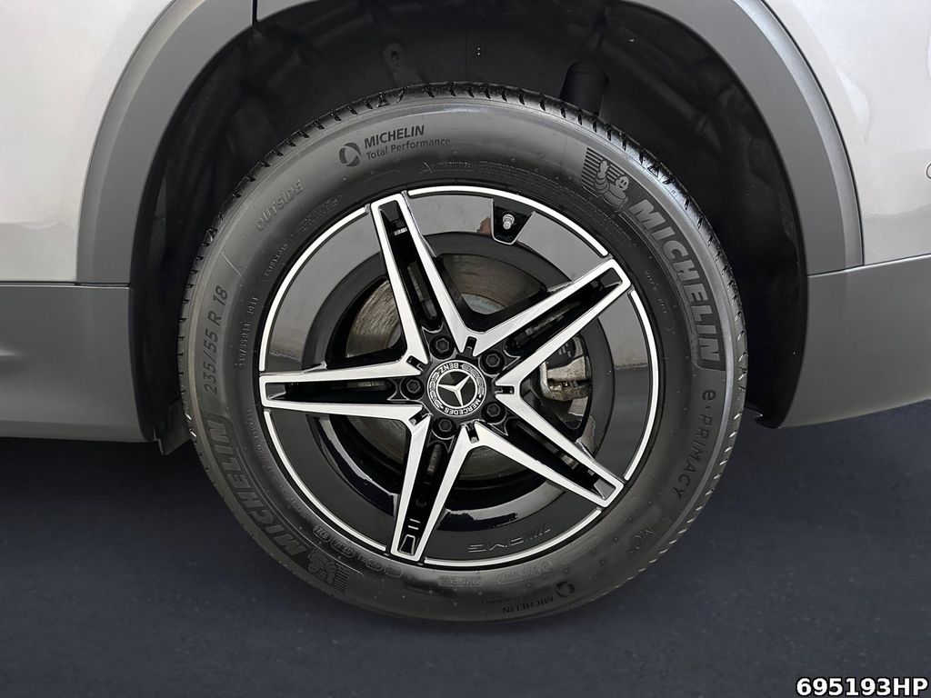 Mercedes-Benz EQB 2024