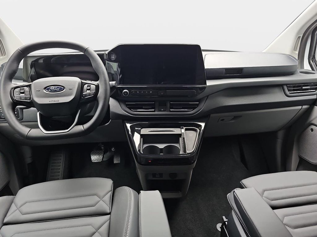 Ford Tourneo Custom 2025