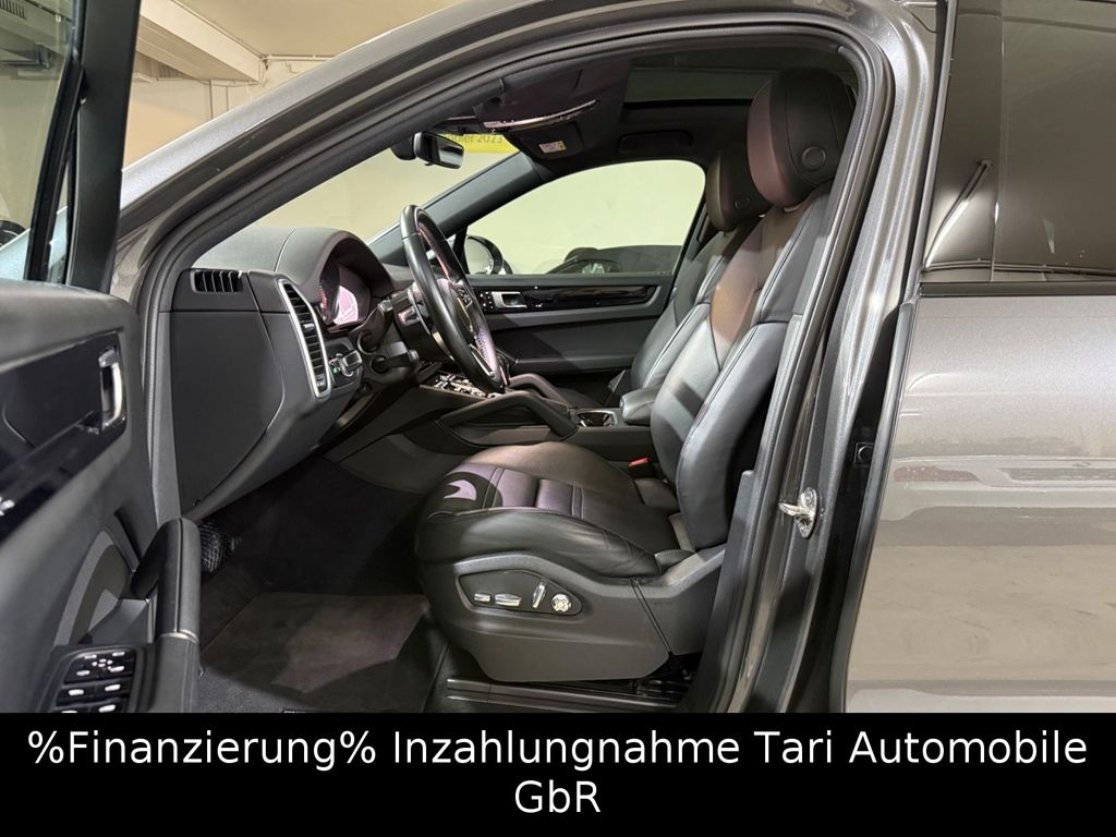 Porsche Cayenne 2021