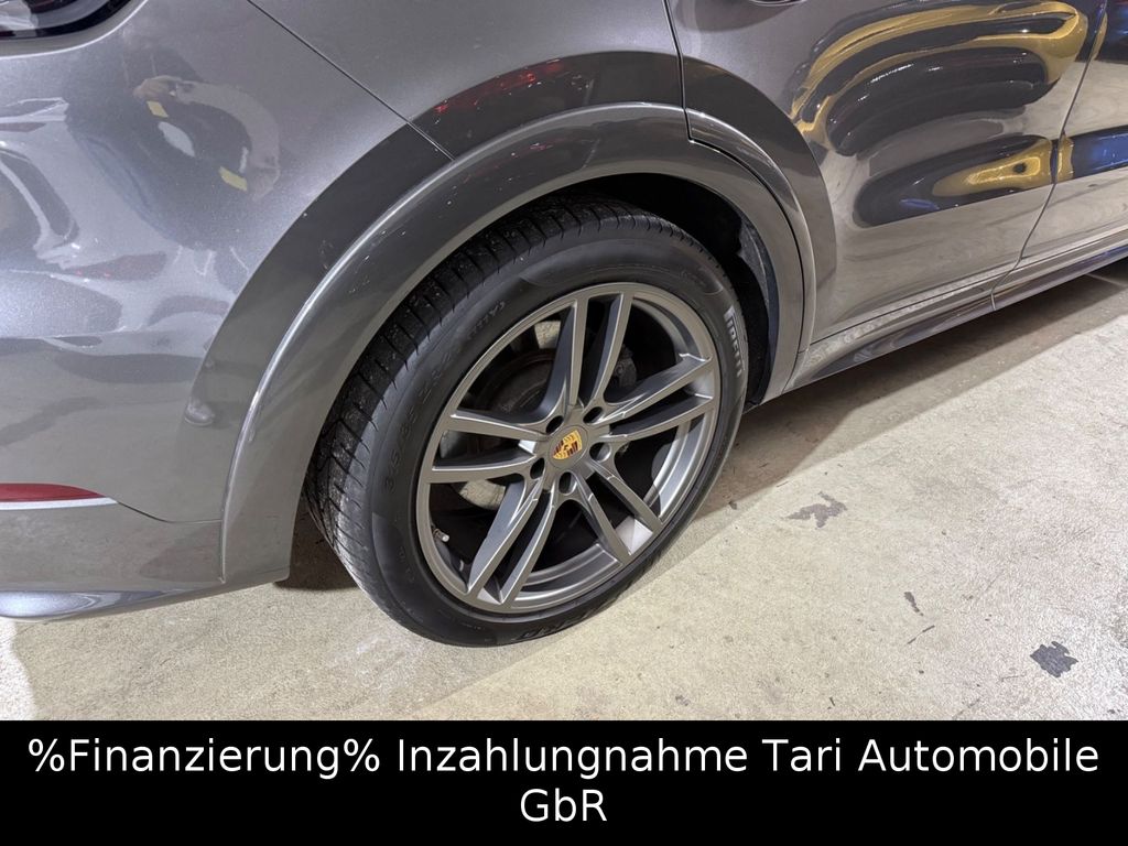 Porsche Cayenne 2021