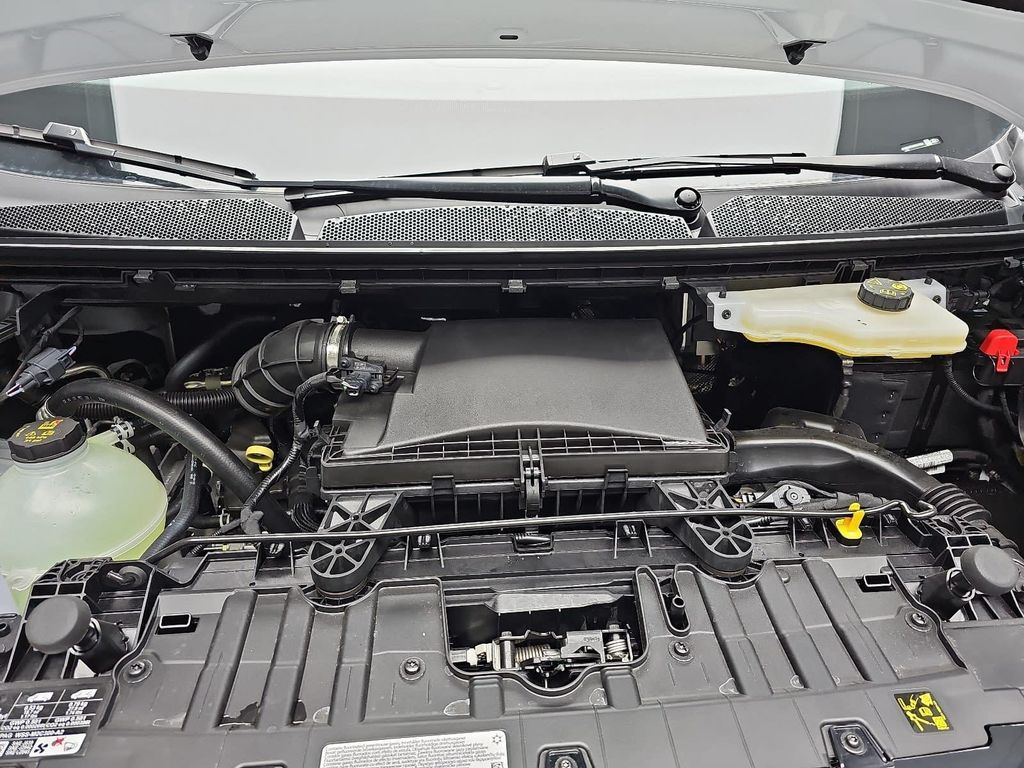 Ford Tourneo Custom 2025