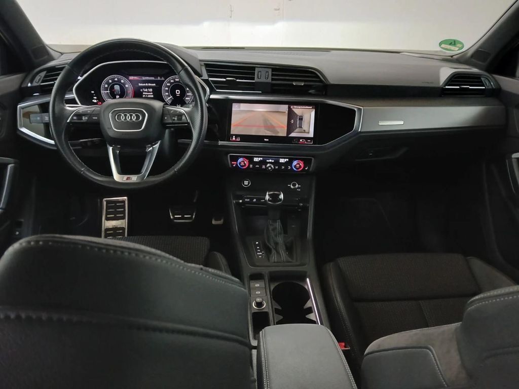 Audi Q3 2021
