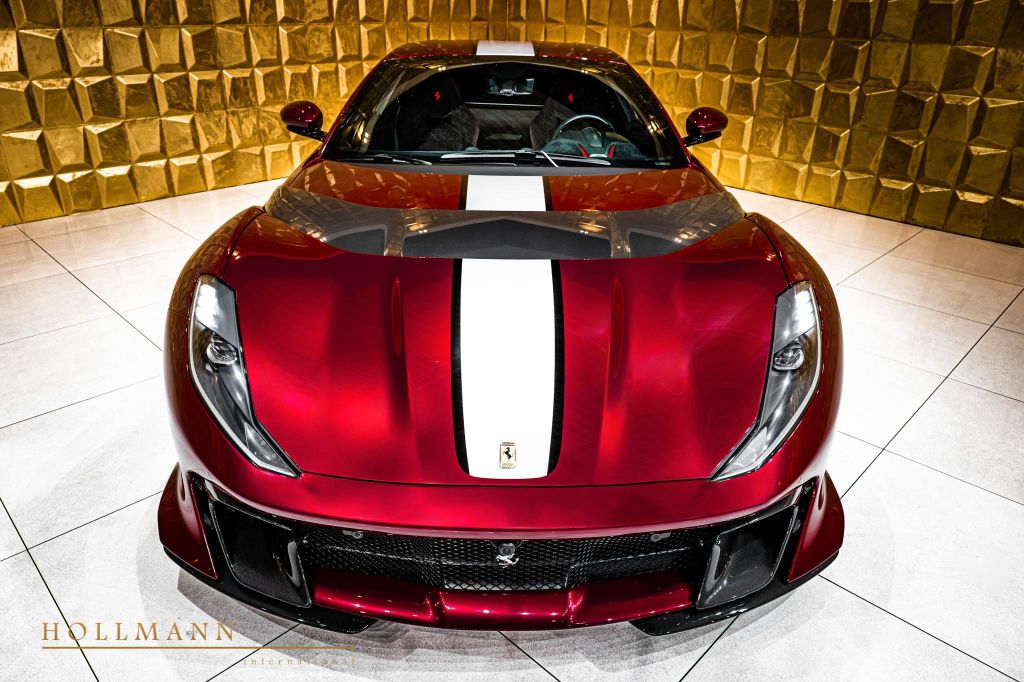 Ferrari 812 2022