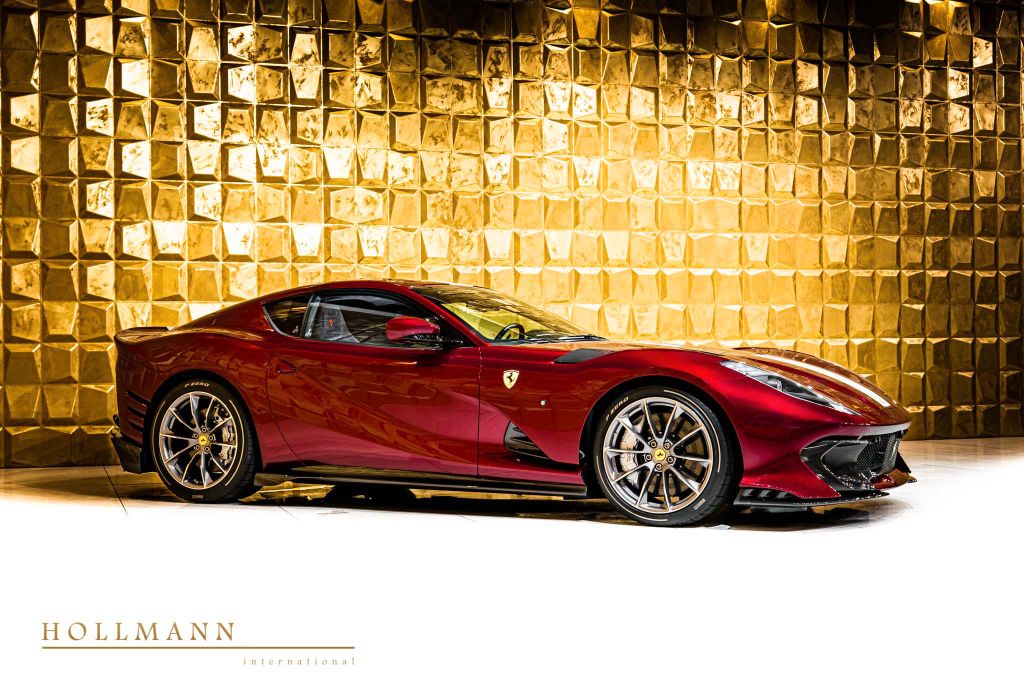 Ferrari 812 2022