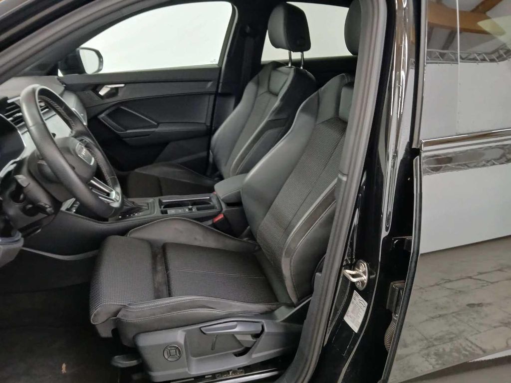 Audi Q3 2021