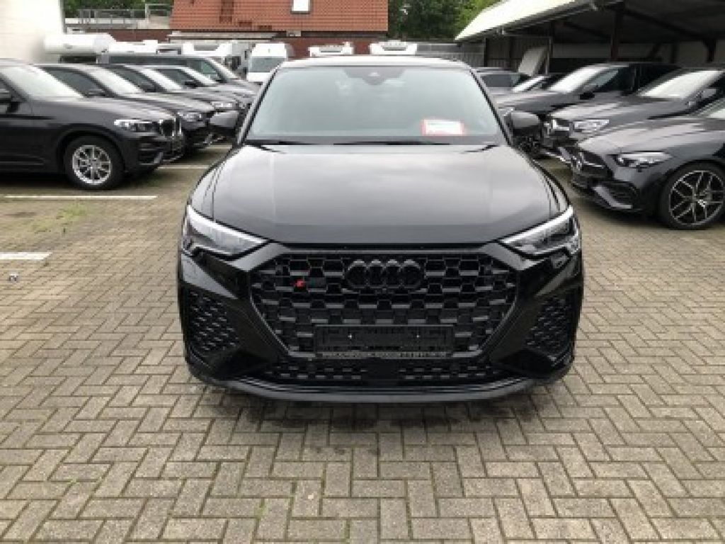 Audi RSQ3 2022