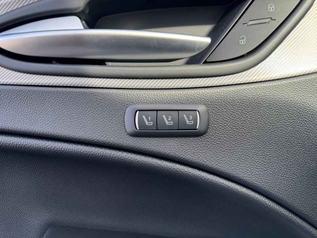 Alfa Romeo Stelvio 2025