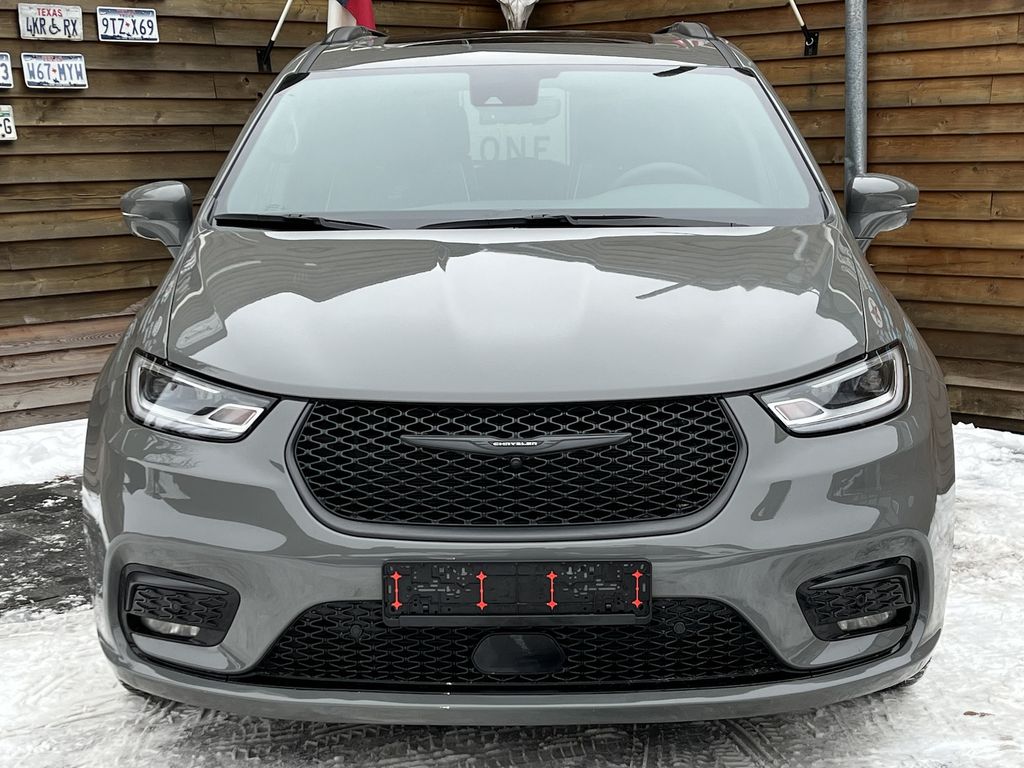 Chrysler Pacifica 2023