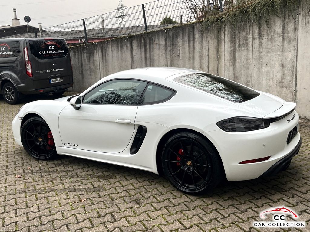 Porsche Cayman 2024