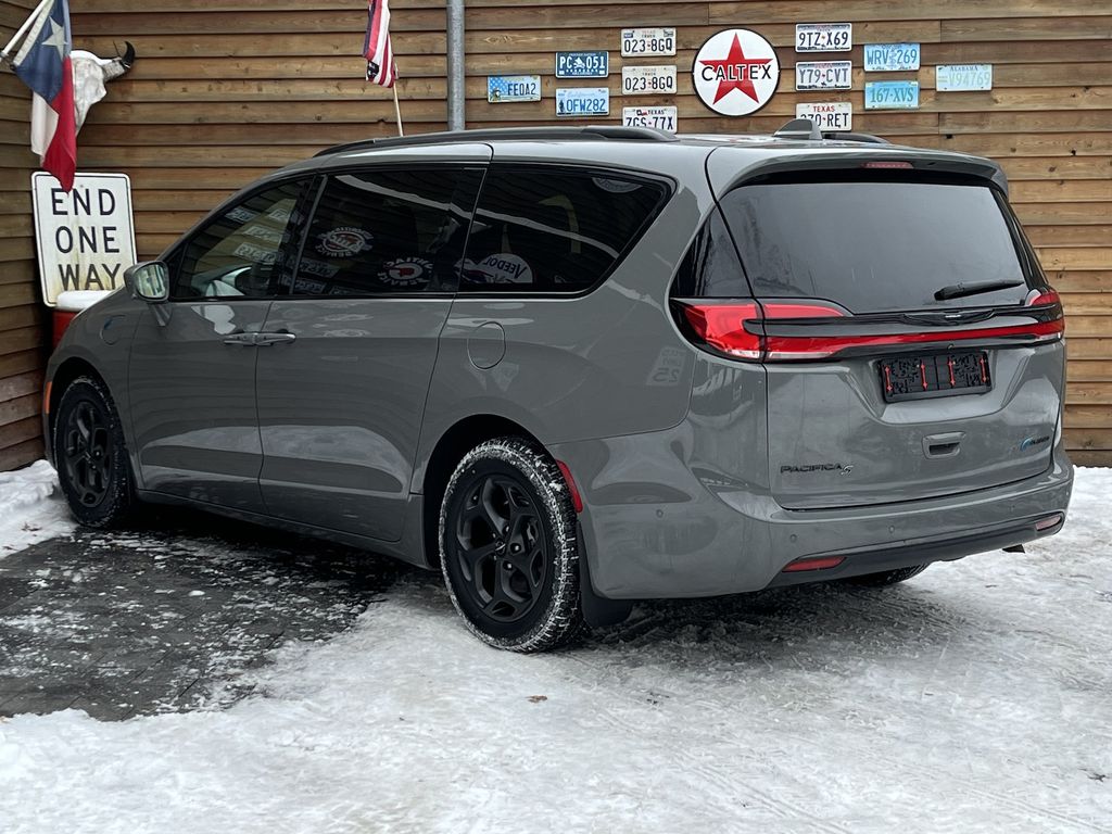 Chrysler Pacifica 2023