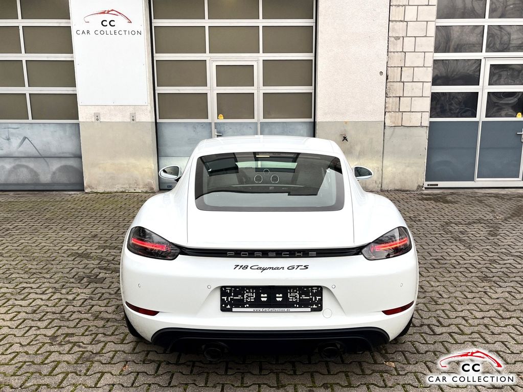 Porsche Cayman 2024
