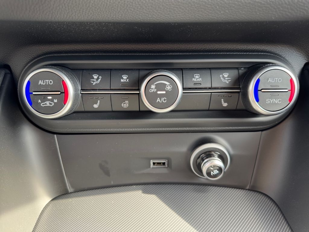 Alfa Romeo Stelvio 2025